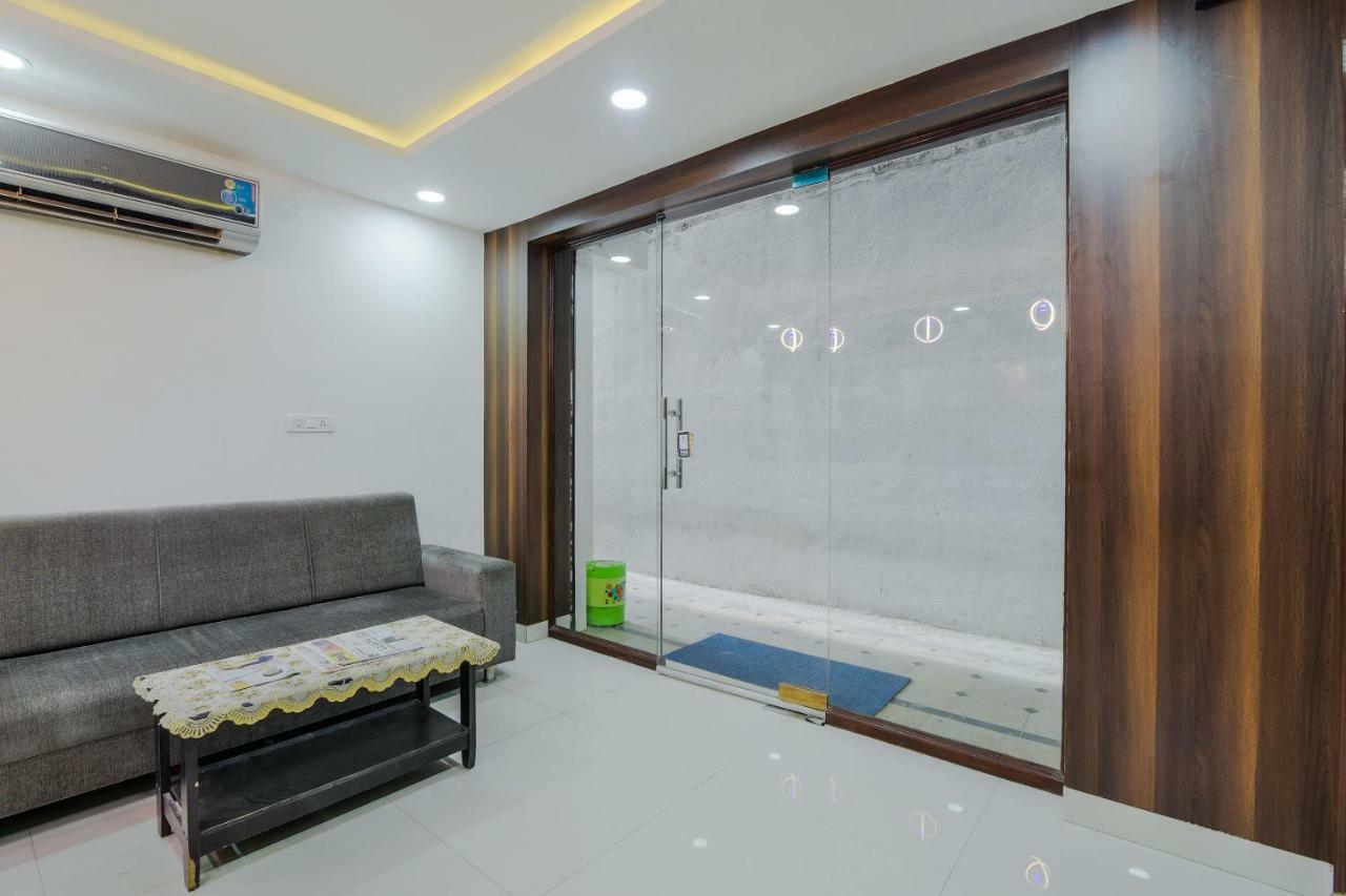 Neema Residency Hotel Анантапур Екстериор снимка