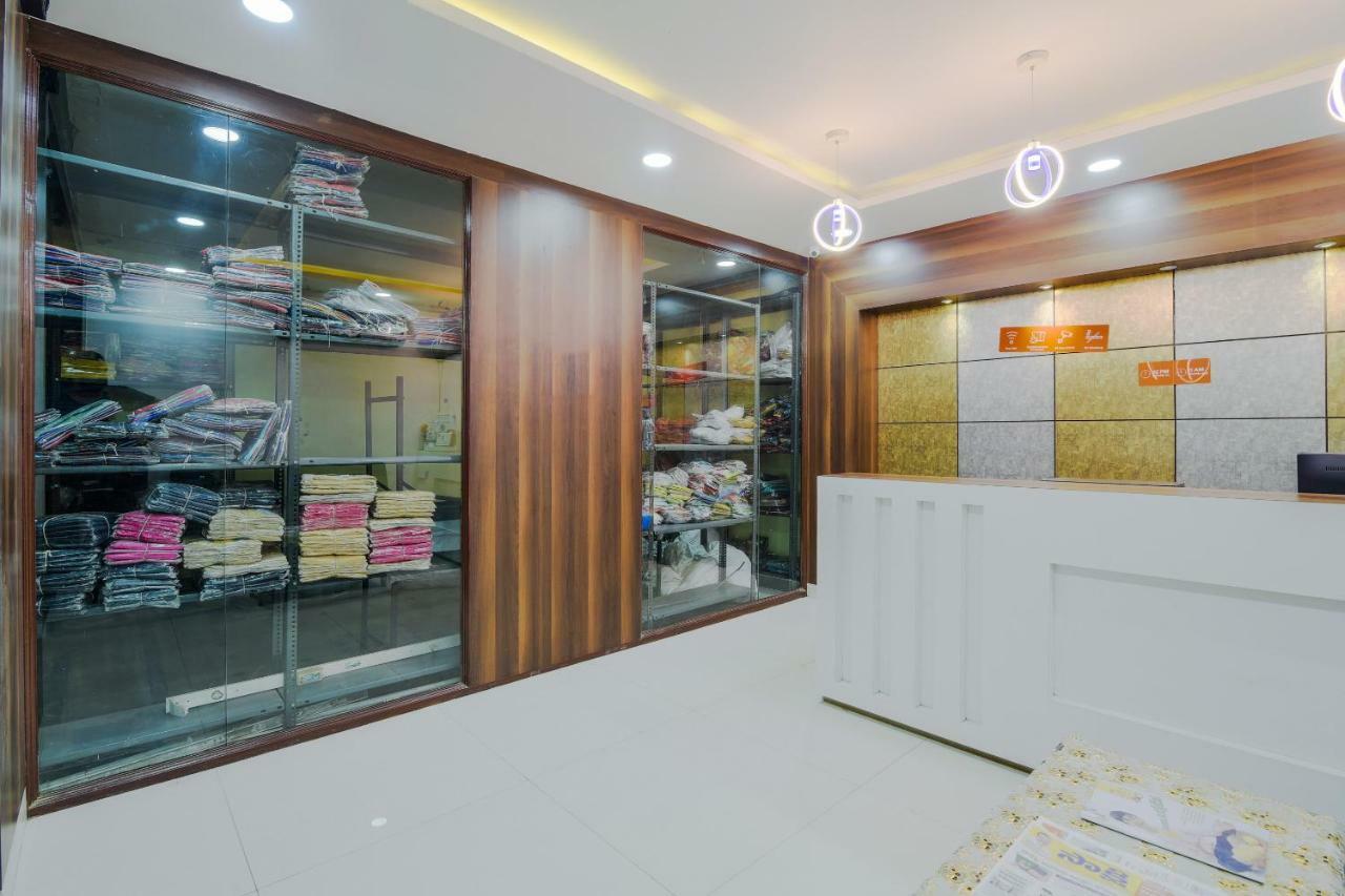 Neema Residency Hotel Анантапур Екстериор снимка