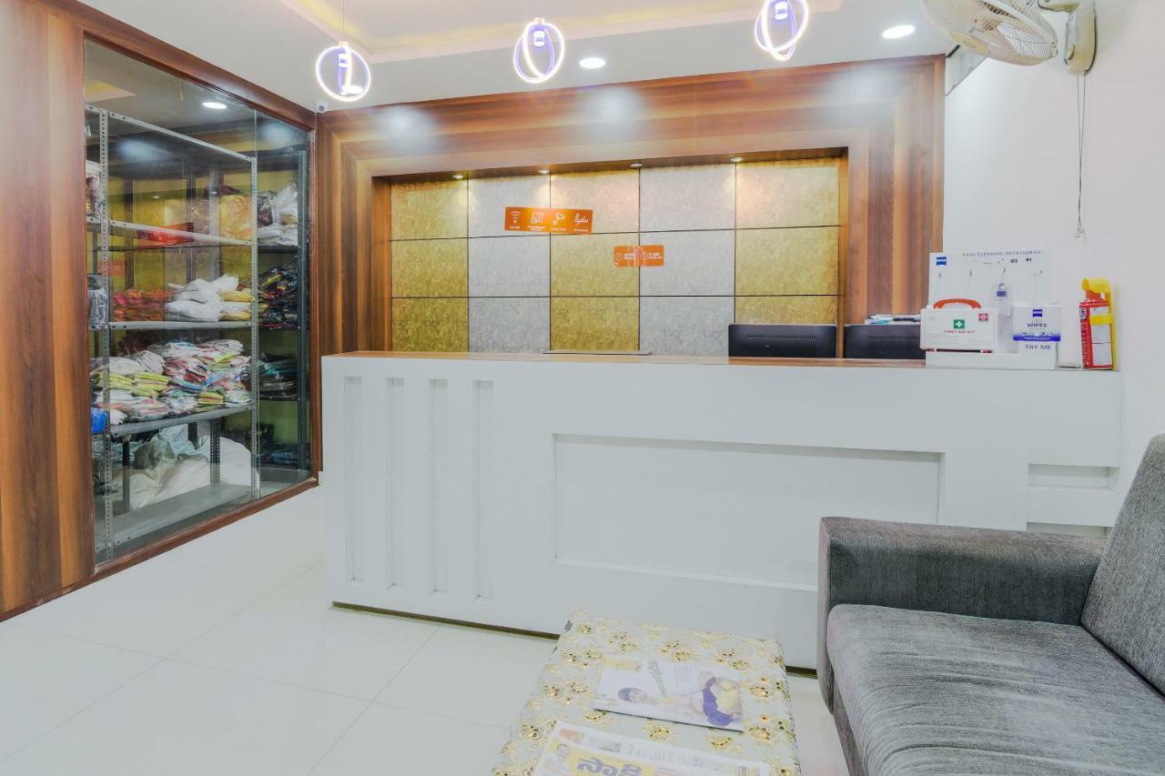 Neema Residency Hotel Анантапур Екстериор снимка